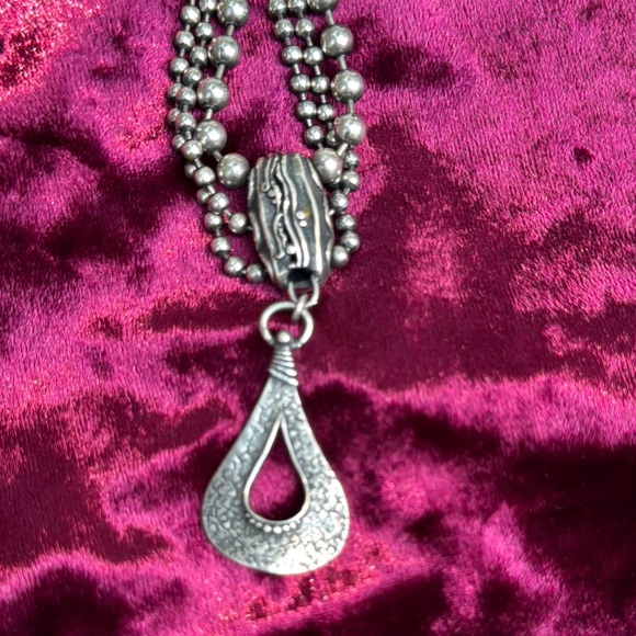 Silpada Triple Strand Silver Necklace Retired N1900 - Picture 8 of 9